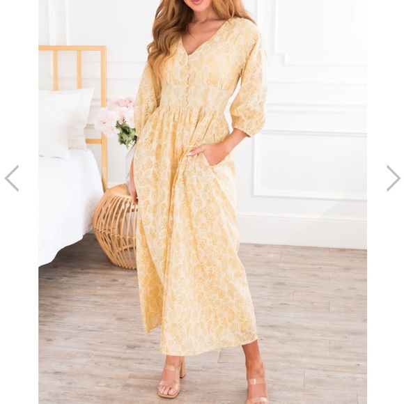 Women’s Maxi Yellow Women’s Dress Size Small - Picture 2 of 11